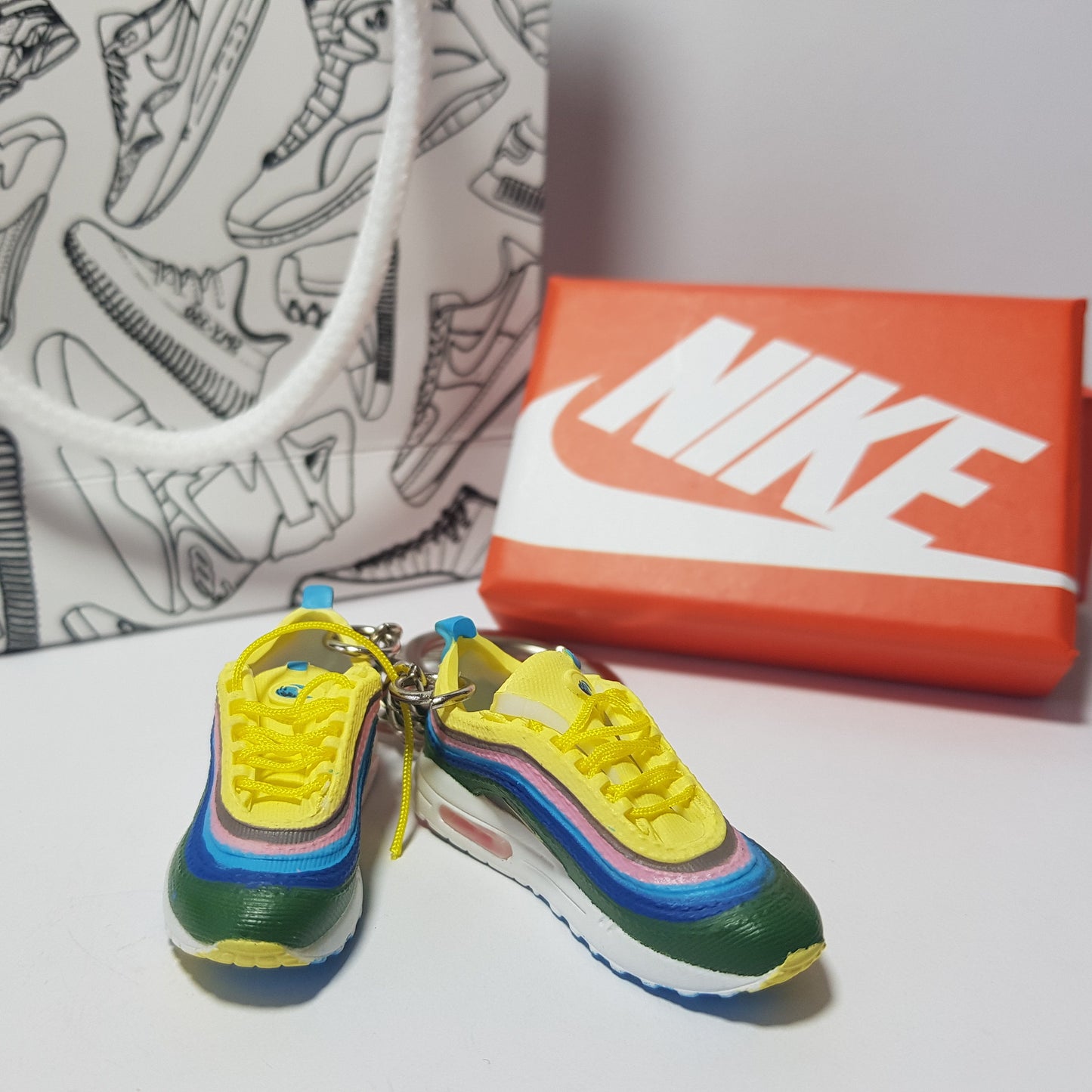 Renkli mini sneaker anahtarlık, Çanta süsü sneaker charm